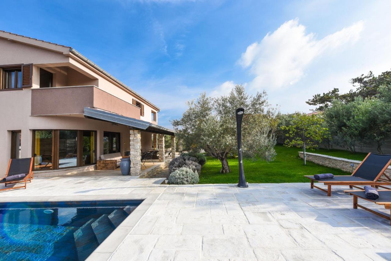 Villa Trabakul Zadarvillas Razanac Exterior photo
